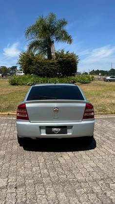 CHEVROLET ASTRA 2.0 MPFI ADVANTAGE 8V FLEX 4P MANUAL CHEVROLET ASTRA 2.0 MPFI ADVANTAGE 8V FLEX 4P MANUAL